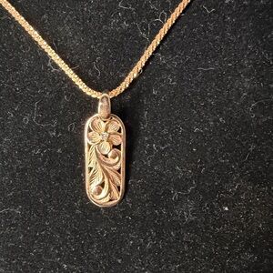 Maui Divers Hawaiian Heirloom Rose Gold 24mm Pendant w/ Diamond & 18”Chain